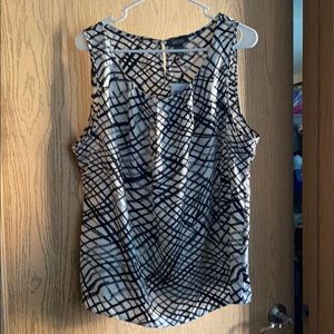 NWT Kenneth Cole Reaction Black/White/Gray  Blouse